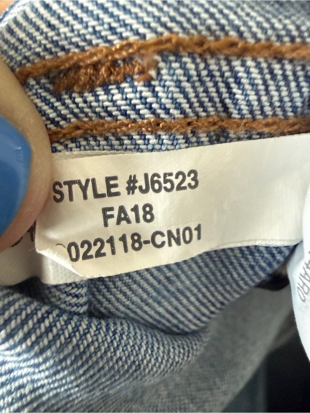 Madewell Style J6523 9” Mid-rise Skinny Jeans in Frankie Wash Torn-Knee Edition - Picture 7 of 11